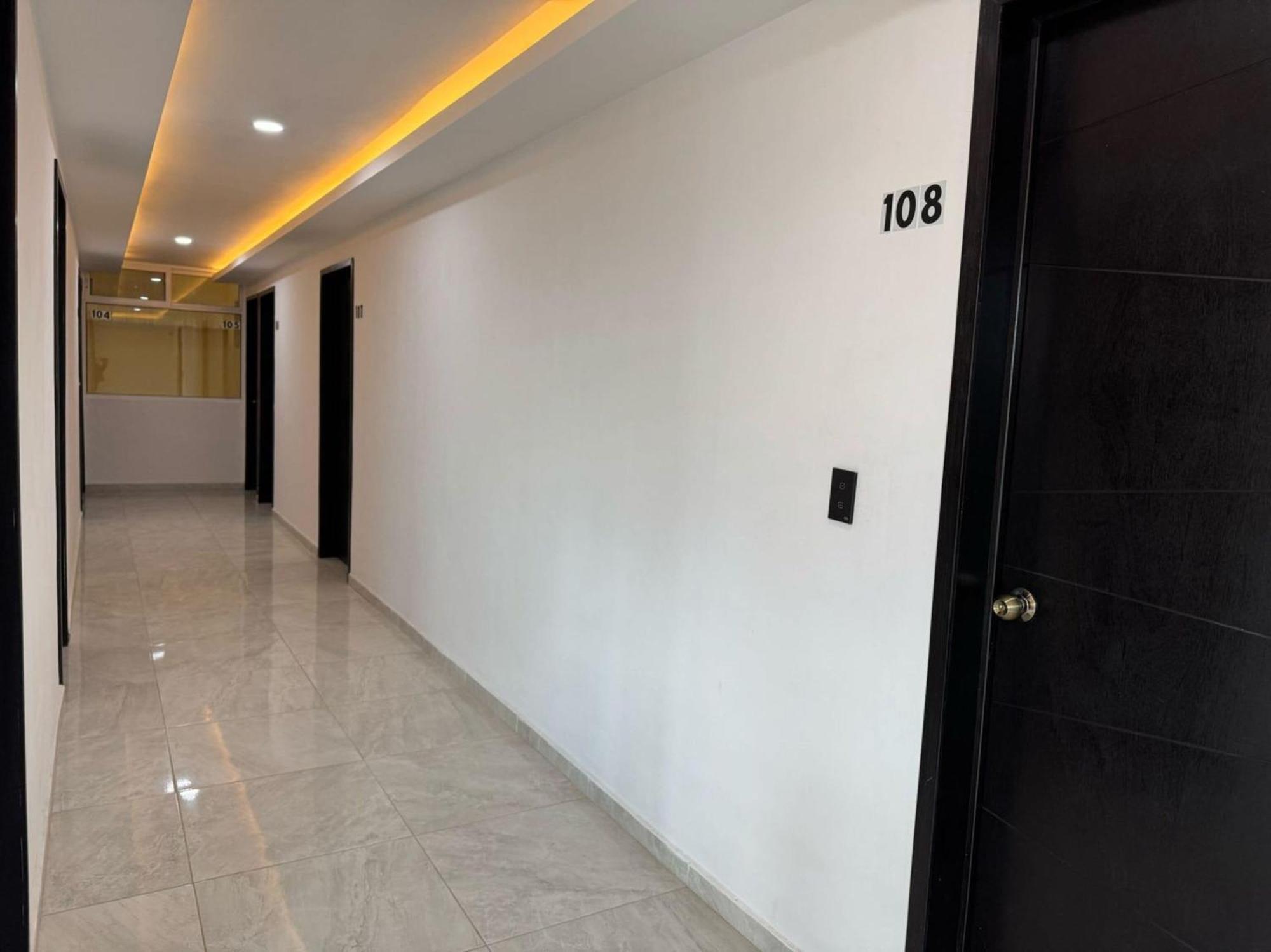 Oyo Hotel Familiar Tollan 乔卢拉 外观 照片