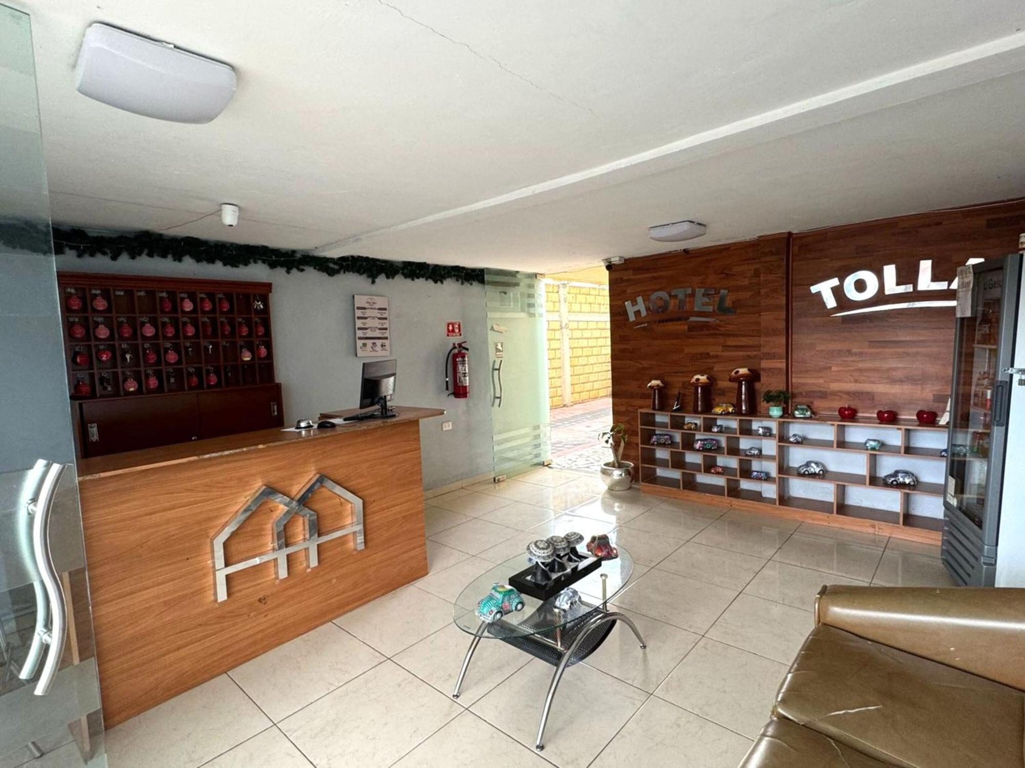 Oyo Hotel Familiar Tollan 乔卢拉 外观 照片