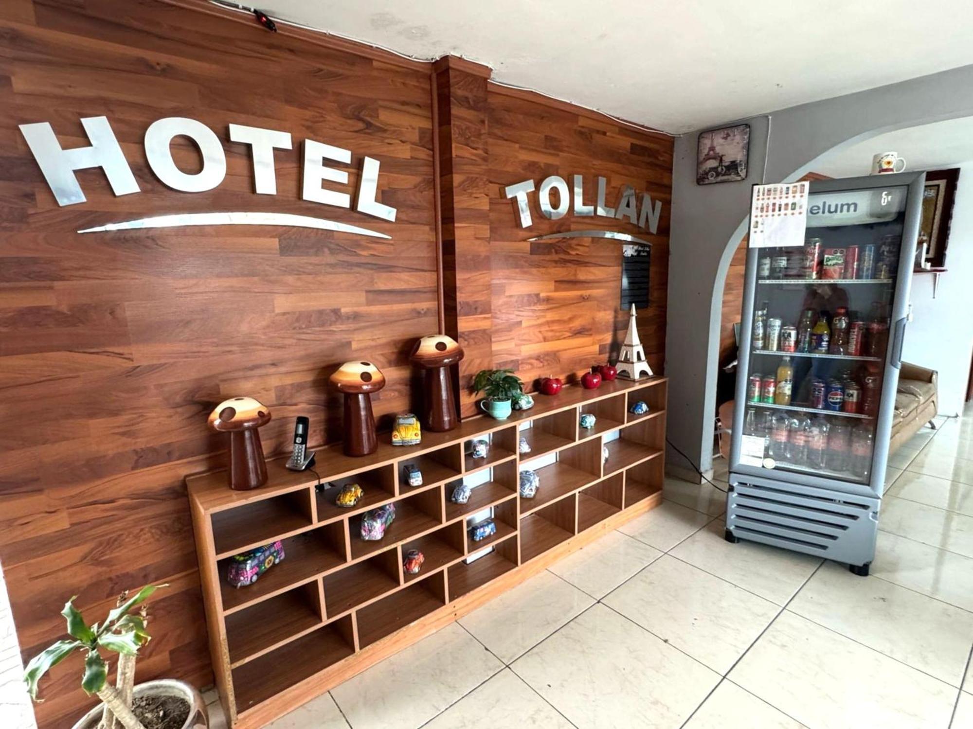 Oyo Hotel Familiar Tollan 乔卢拉 外观 照片